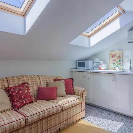 Garden شقة فارينا