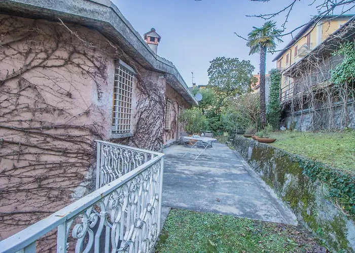 Garden Apartment Varenna